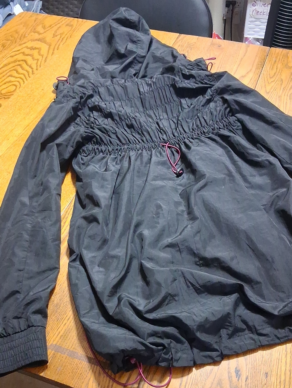 ATHLETA Jacket Womens S / M ?? BLACK Preowned Coat HOOD Exercise Workout - Picture 7 of 10